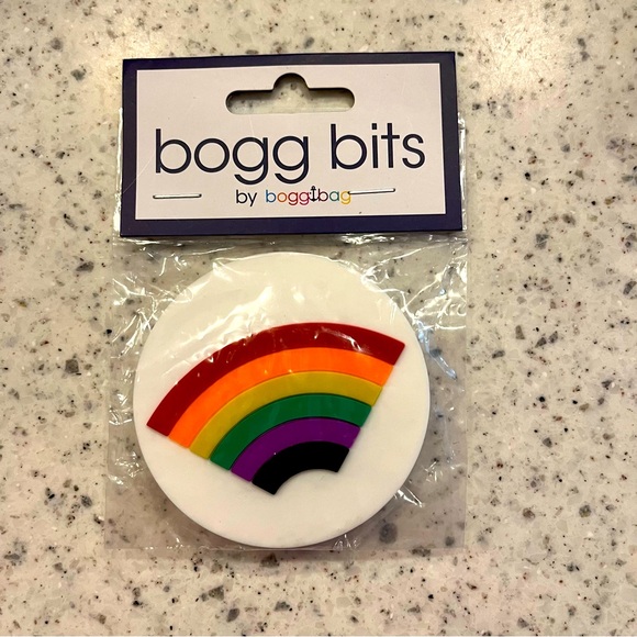 Bogg Bag - Bogg Bits - Rainbow Charm **NEW** - Picture 1 of 1